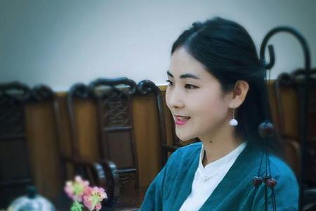 不茶不饭不言不语是什么意思