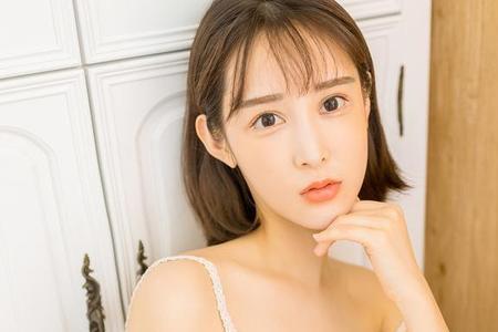 有个眼睛很小的女生是什么星座