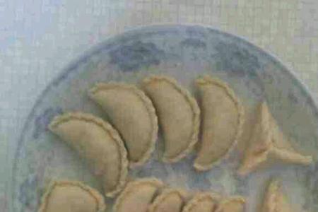 做油角没模具怎样用手捏花边的