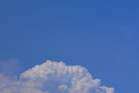 一个晴空万里的一天用修改符号