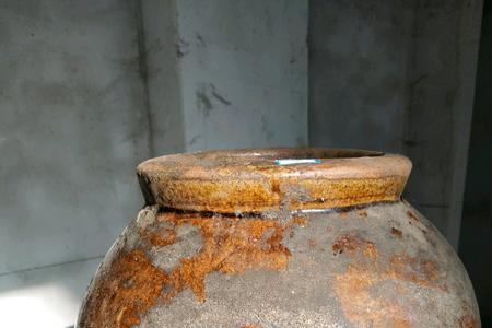 坛子釉是什么材质
