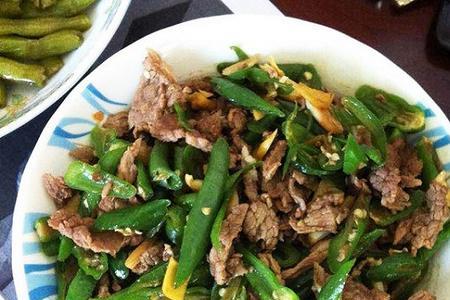 青椒炒牛肉用什么炝锅好