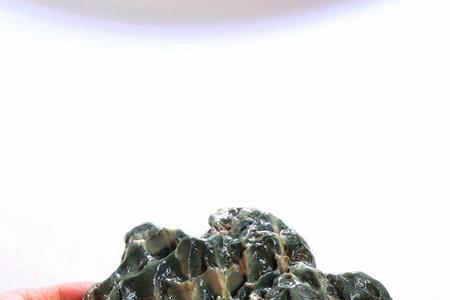 如何鉴别九龙壁山料和水石