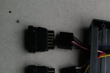 欧曼电源开关怎么接线