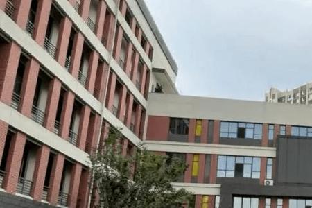 常州公立学校可以住校吗