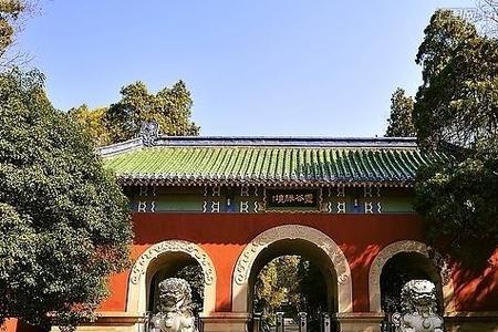 南京灵谷寺汽车停哪方便