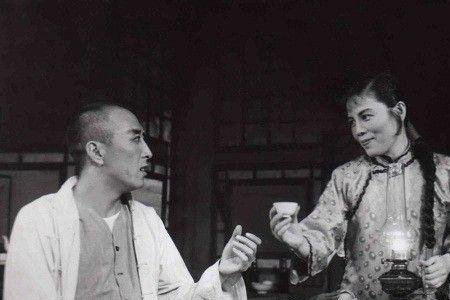 祥子是如何对待虎妞逼婚这件事