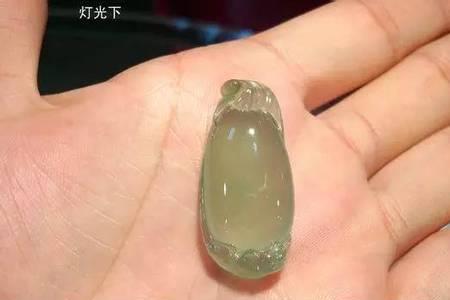 晴水和白玉哪个贵一点