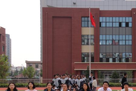 威海长峰中学好不好