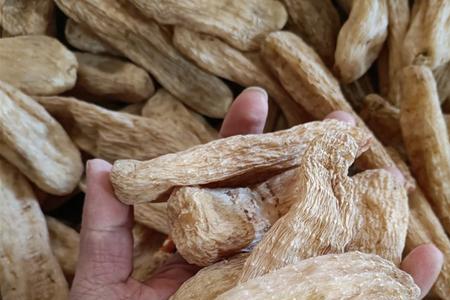 干天麻一斤多少个