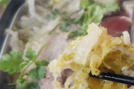 东北酸菜为什么会咸