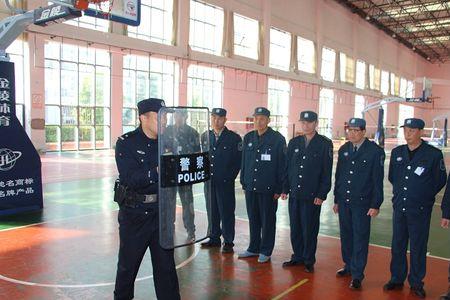 学校保安和工地保安哪个好干