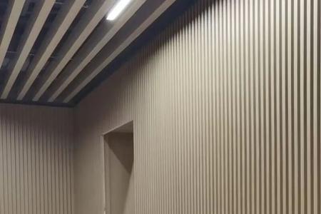木格栅上可以安装轨道插座吗