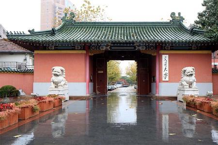 上海交通大学可以在校园走动吗