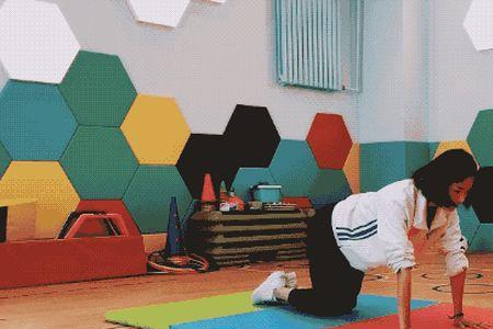 婴儿式拉伸运动正确姿势