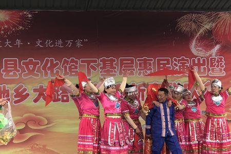 关于山歌比赛的对联