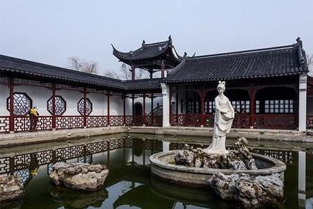 莫愁湖英文介绍