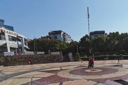 关于安庆市民广场的介绍