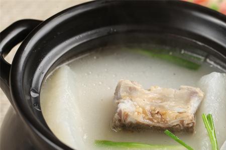 骨汤和海鲜汤的区别