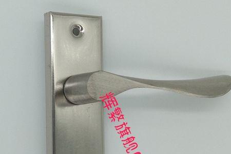 铝合金门执手锁怎么拆卸