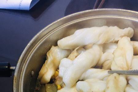 一锅鲜卷子是安琪发的吗
