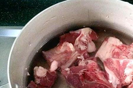 炖羊肉能放酱吗