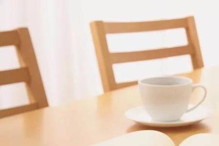 形容教师人格魅力的词语