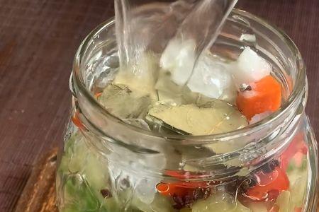 泡菜水太酸怎么补救