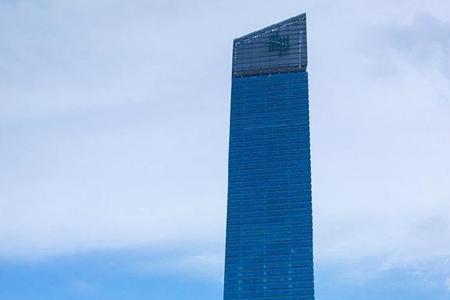 西塔的建筑材料