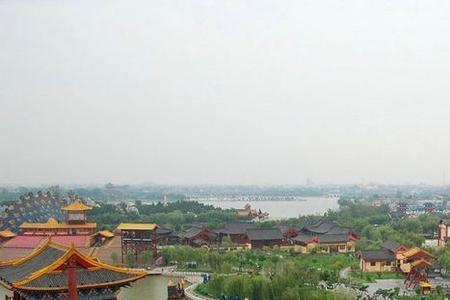 开封包公辞和清明上河园那个早
