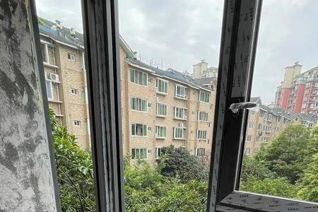 飘窗瓷砖要和地砖一样颜色吗