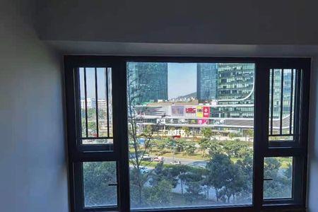 10米长阳台怎么封窗