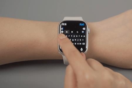 applewatch屏幕有个蓝点