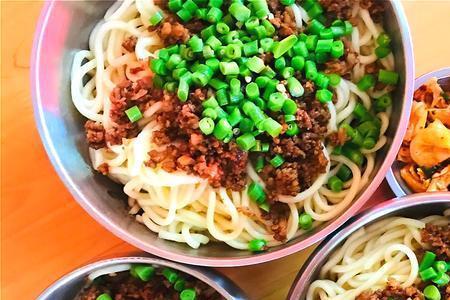 素椒拌面做法