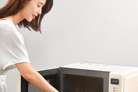 普通陶瓷盘可以放微波炉解冻吗