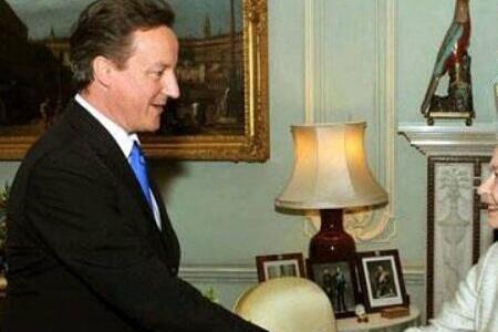英国首相和英国国王是什么关系