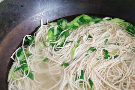 煮面条青菜什么时候放