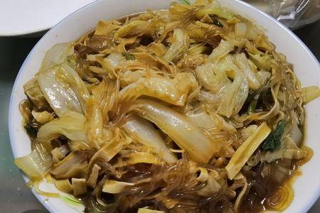 王刚美食作家白菜炖粉条