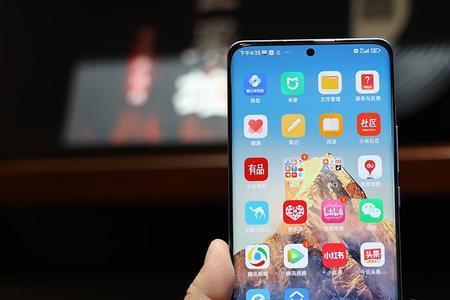 小米12pro卡槽是哪个洞