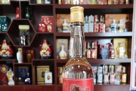 四五年的高粱原酒会变色吗