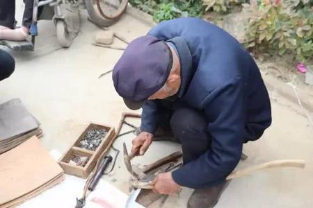 磨镰刀用多少目的磨石好