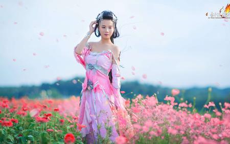 一曲霓裳什么裙撑