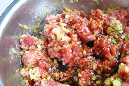 正宗羊肉白菜饺子馅的做法