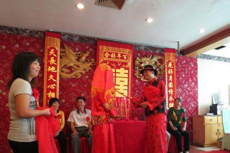 婚礼现场接亲团祝福语