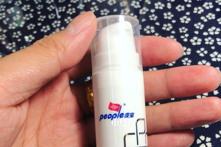 皮宝修护霜和点痘精华怎么用
