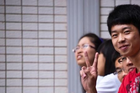 形容学弟学妹们的词