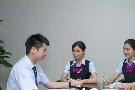 其他专业去银行做柜员难吗