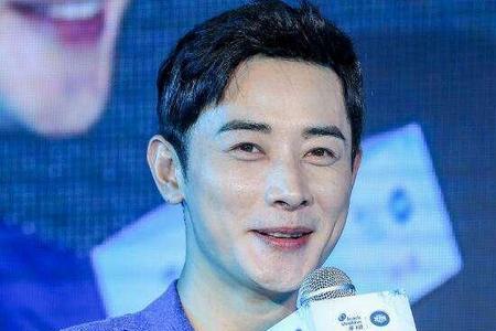 罗晋为什么用繁体字