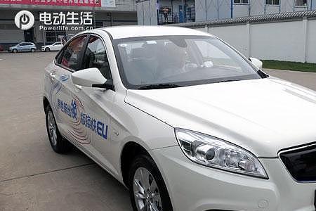 北汽eu300充多少度电