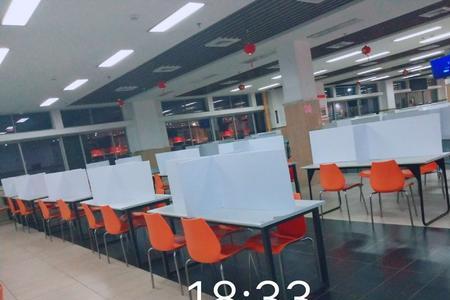 昆山龙腾光电技术员的待遇如何